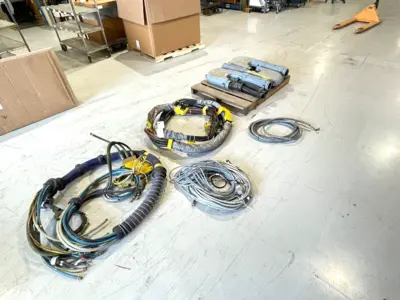 Used Leoni Robot Cable Management System Robot Parts Michigan US | Maverick Industrial Sales #1467894