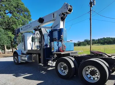 USED 2013 KENWORTH T800