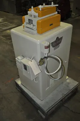 6" x .062" CWP 17 Roll Straightener