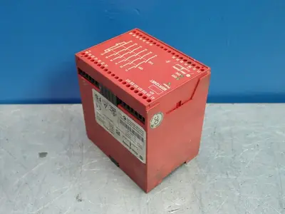 USED ALLEN BRADLEY 440RG23107