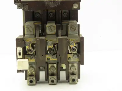 Used CUTLER HAMMER _UNKNOWN_ Starters Indiana US | Arrow Industrial #1316629