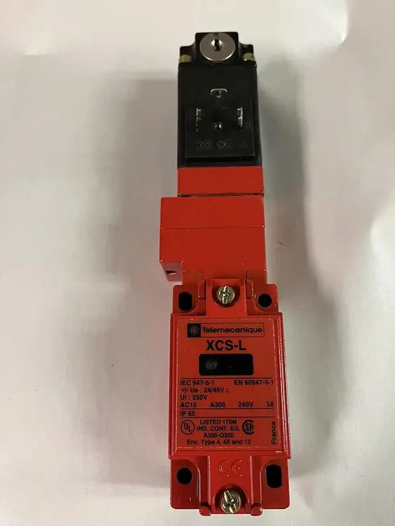 New | in-Stock SCHNEIDER ELECTRIC XCSL767B3 Miscellaneous Equipment (Electrical & Power) | Surplus Asset Holdings #1192816