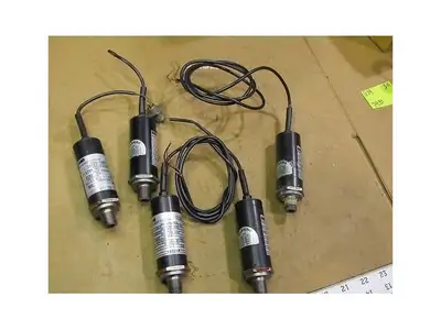 Barksdale 305H3-10CG-11-L Pressure Transducer 0-1000psi