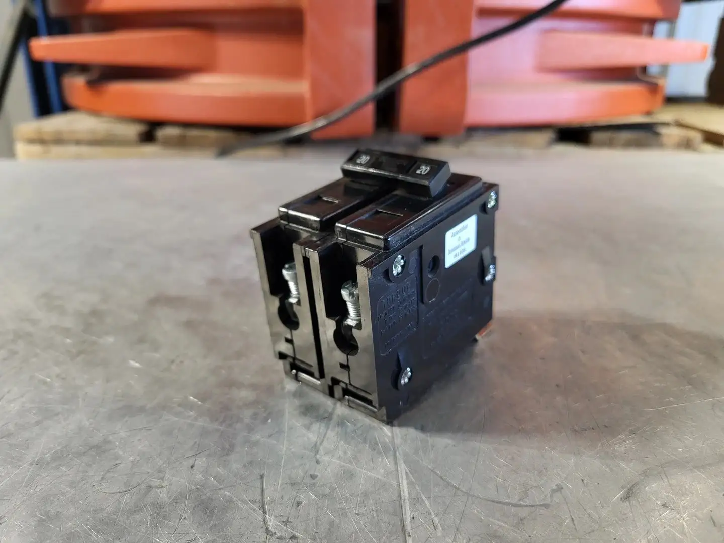NEW CUTLER-HAMMER BAB2020H