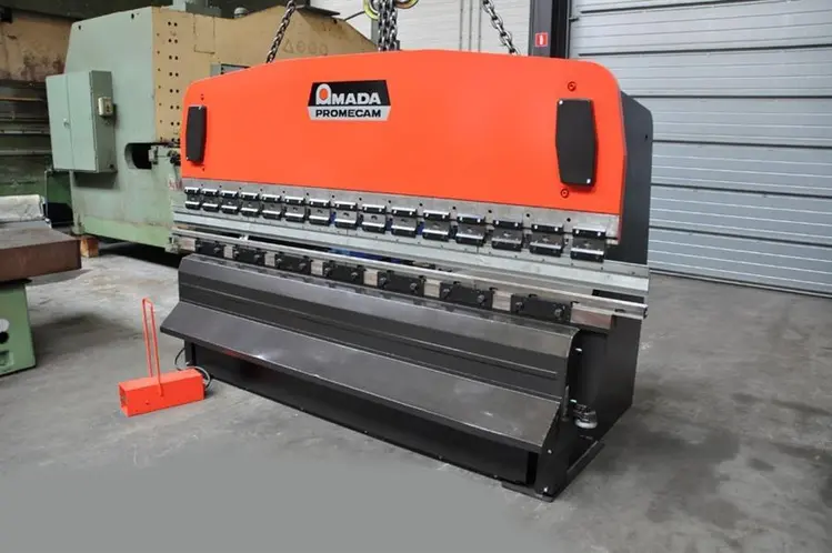 Used AMADA PROMECAM IT2 100 TON X 3100 MM Press Brakes | Apt International N.V #373100