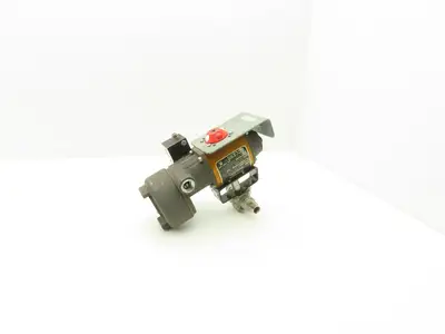 Flowserve 10I 39 SZMS24A P BC R6 Pneumatic Actuator with 1/2"NPT SS Ball Valve
