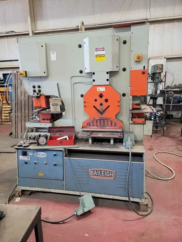 USED 2009 BAILEIGH SW-132
