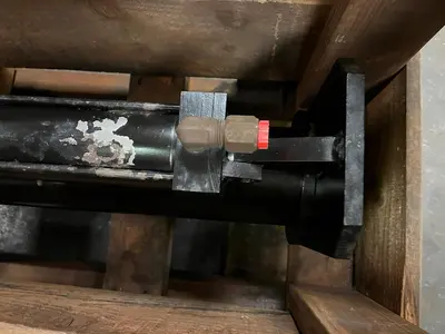 New | in-Stock FIFE M-7202 Cylinders | Surplus Asset Holdings #1207230