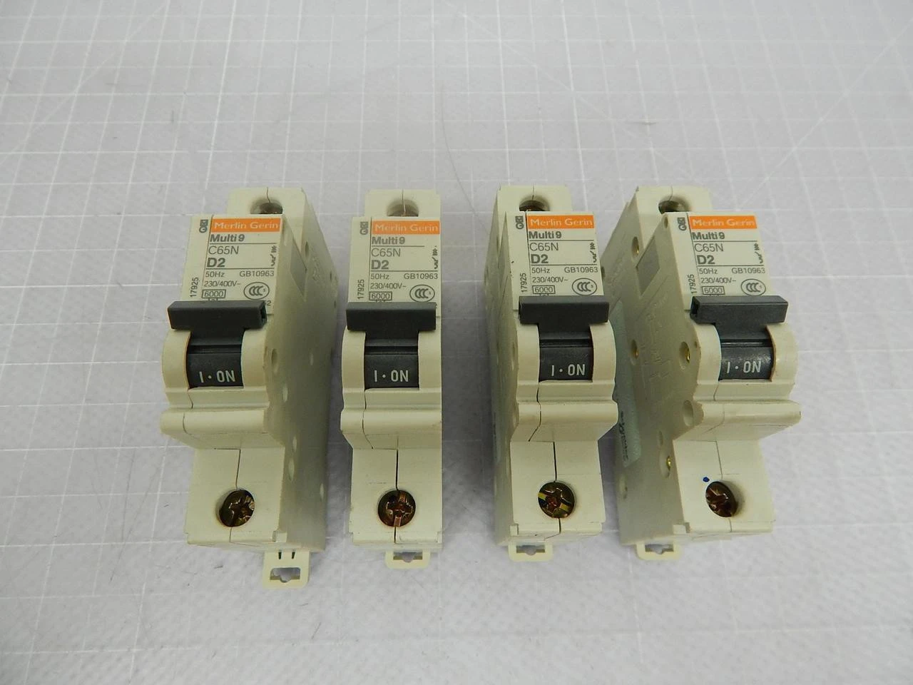 Used MERLIN GERIN _UNKNOWN_ Circuit Breakers Texas US | OCO Industrial #1675438