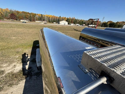 Used 2017 WALKER MILK TANKER TRAILER Tanker Trailers Michigan US | Miedema Asset Management Group #1709476