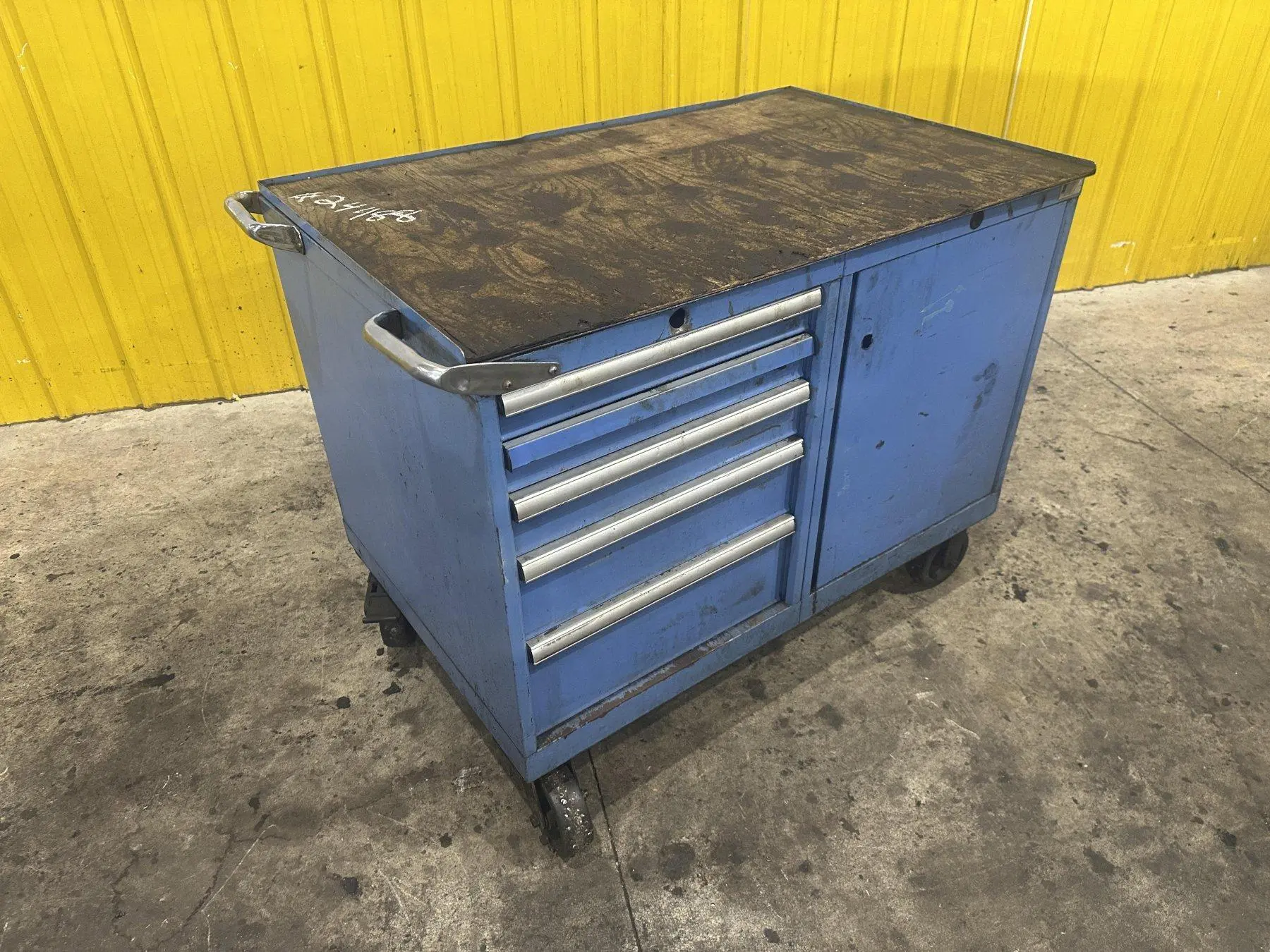 48" X 29" X 36" LISTA JOB BOX CABINET & DRAWERS TOOLBOX ON CASTERS: YOBRO #24488