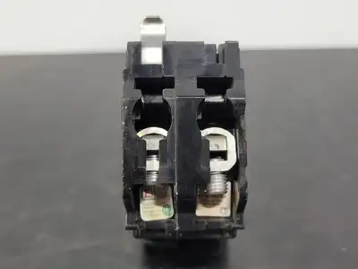 USED SQUARE D QO230
