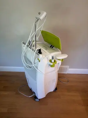Used 2017 VENUS CONCEPTS VERSA W/ 6 HAND PIECES, VIVA, DIAMOND, OCTIPOLAR, HAIR REMOVAL, SKIN REJUVENATION Lasers / Laser Systems Minnesota US | Midwest Medical #1467836
