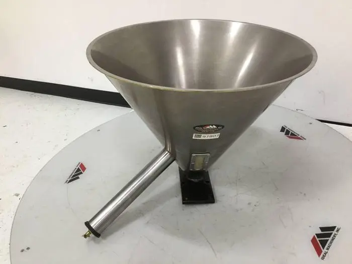 Used METAL FABRICATOR HOPPER18IN Hoppers Michigan US | Ideal Machinery #699303