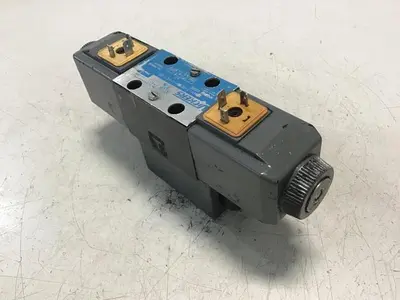 USED VICKERS DG4V-3-6C-M-U-HL7-60
