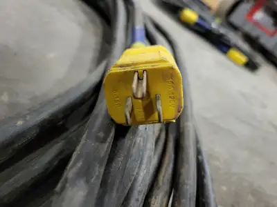 91 ft SOOW Power Extension Cord 14/3 AWG 15A 125V