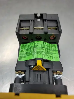 USED MOELLER ELECTRIC P1-32 E-Stop Switch, 690V