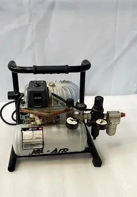 JUN-AIR 3-1,5 AIR COMPRESSOR