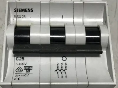 USED SIEMENS 5SX23C25