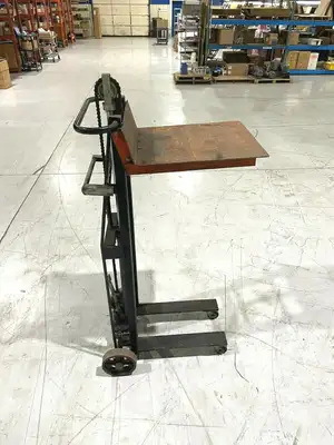 Used Maverick Industrial Sales Rolling Platform Lift Cart Platform Lifters Michigan US | Maverick Industrial Sales #1401611