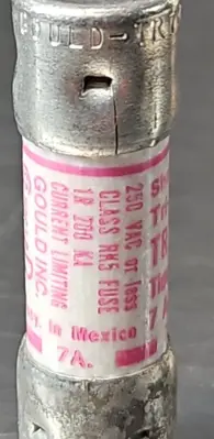 Gould shawmut TR7R Time delay fuse. Lot of 9. Loc4D21