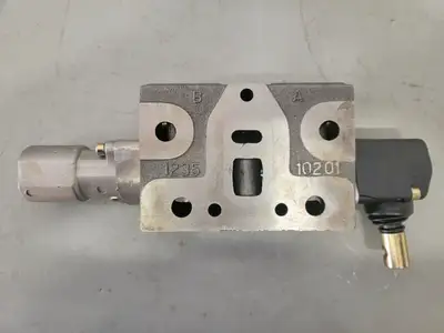 Hydraulic Valve Section 1235, 10201