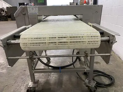 USED LOMA IQ2