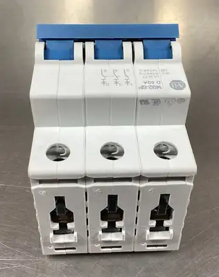 USED ALLEN BRADLEY 1492-SPM3D500