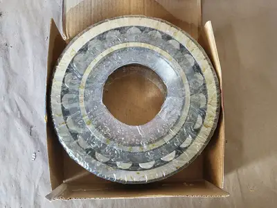 NEW SKF 23226 CC/W33