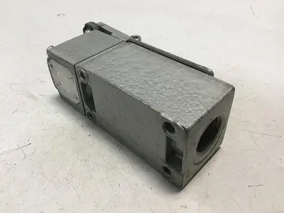 USED TELEMECANIQUE C2JK05