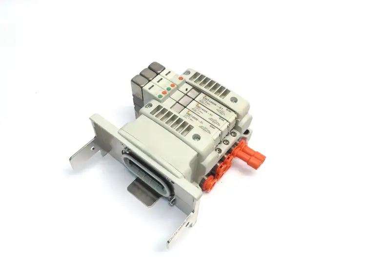 Used SMC PNEUMATIC SOLENOID MANIFOLD W/ D SUB CONNECTOR Solenoid Valves | Maverick Industrial Sales #1111937
