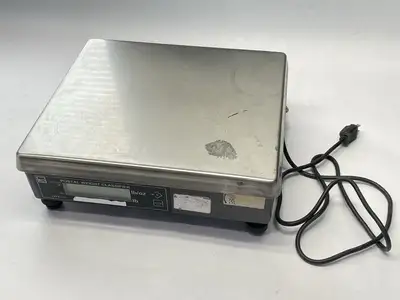 Used Avery Weigh-Tronix NCI Digital Scale With Power Supply 150lbs Max Scales Michigan US | Maverick Industrial Sales #1397842