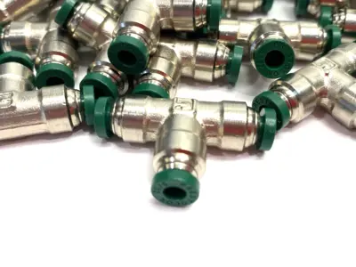 USED PARKER PRESTOLOK PUSH-TO-CONNECT UNION TEE FITTING 5/32" TUBE OD
