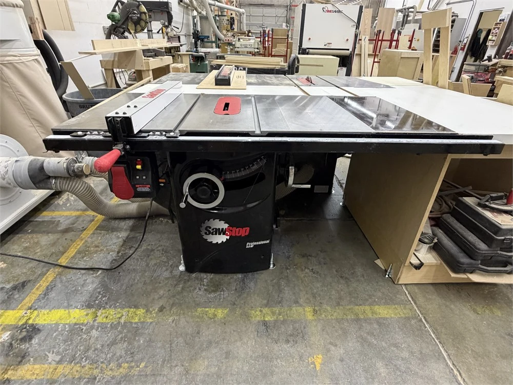Used 2017 SAWSTOP PCS31230 Woodworking Table Saws Washington US | MachineryMax #1295101