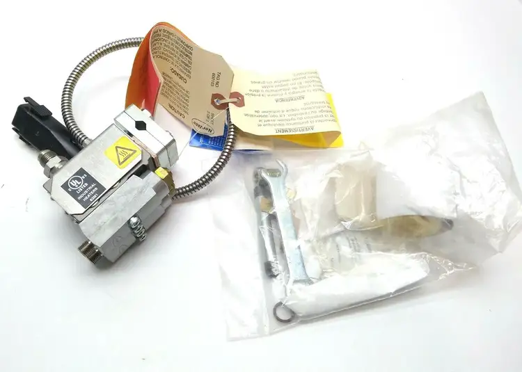 New | in-Stock Nordson PRO BLUE Dual Hot Melt 240V 200W Adhesive Gun With Glue Machines Michigan US | Maverick Industrial Sales #1454091