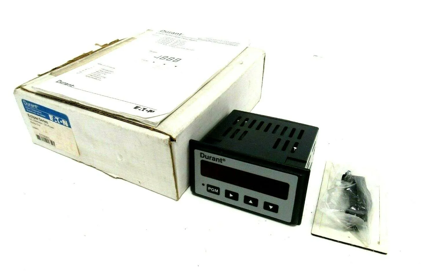 NEW EATON DURANT 57700-401 DC VOLTMETER 57700401 019901