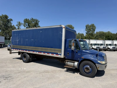 Used 2006 INTERNATIONAL 4300 SBA4X2 Box trucks Indiana US | Miedema Asset Management Group #1414591