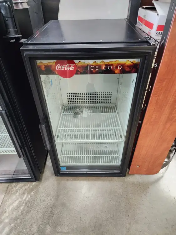 Used True Refrigeration Used True GDM-06-LD Countertop Cooler Refrigerator w/ Front Access - Swing Door, Black, 115v Display Refrigerators Illinois US | Falcon Restaurant Supply #1376685
