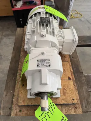 NEW NORD NORD GEARBOX WITH MOTOR