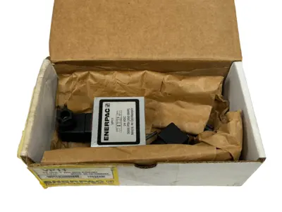 NEW ENERPAC VP11 24VDC SOLENOID (NO BASE)