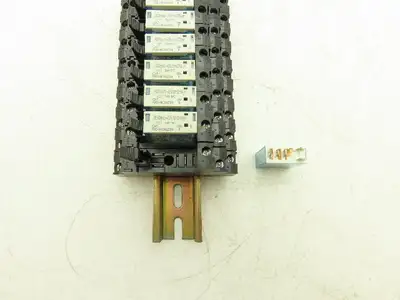 Allen-Bradley 700-HK36Z24 Terminal Block Relay 24V Coil 700-HN 121 Lot of 10