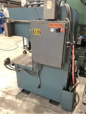 USED 1992 NEFF NEFF DF40-15M PRESS