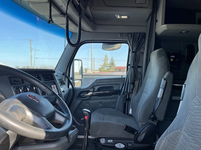 Used 2019 KENWORTH T680 WITH A 14.9L L6 DIESEL ENGINE. Conventional trucks Michigan US | Miedema Asset Management Group #1340423