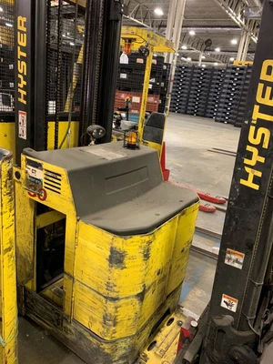 USED HYSTER R30XM2