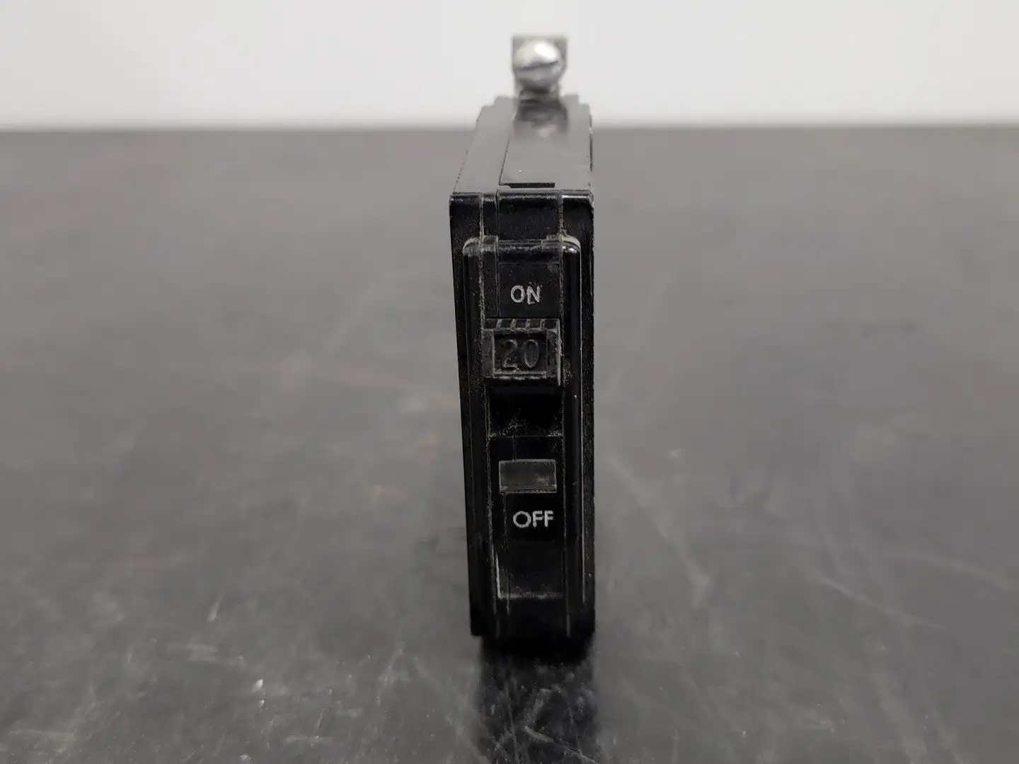 USED SQUARE D QO120