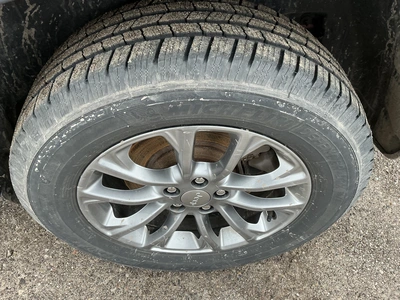 USED 2019 JEEP CHEROKEE