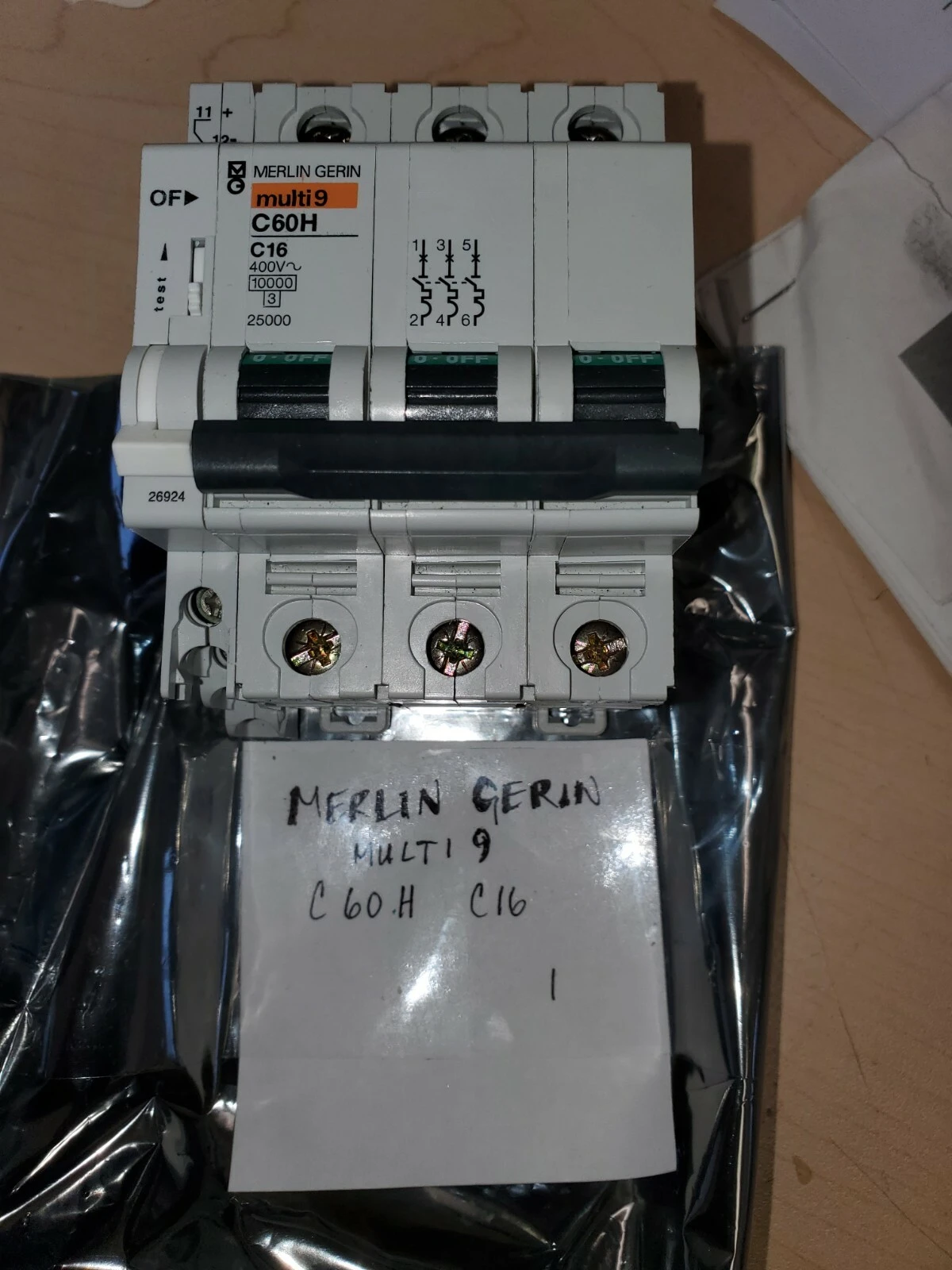 Used Merlin Gerin C60H-C16 Circuit Breakers Arizona US | ASSET CONVERSION SPECIALISTS, INC. #306236