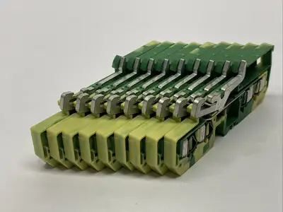 281-657 | Wago  Ground Terminal Block Green/Yellow 4-Conductor LOT OF 9 - New Other
