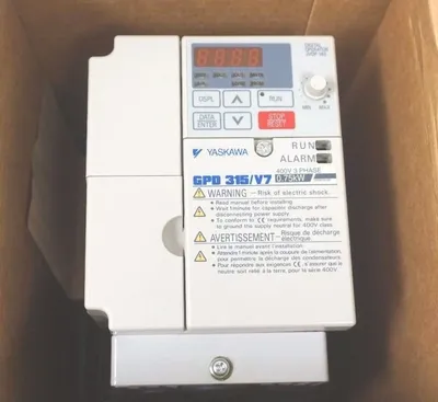 NEW YASKAWA CIMR-V7AM40P71 DRIVE 4.7AMP 380-460V CIMRV7AM40P71