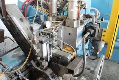 HAUTAU MODEL #CC15M DOUBLE END CHAMFER MACHINE: STOCK #10957
